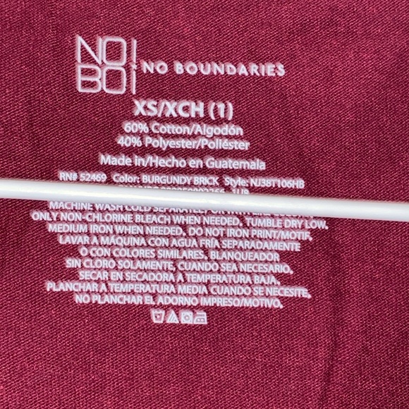 🍷 NWT Burgundy Short Sleeve Tee Shirt - Picture 5 of 6